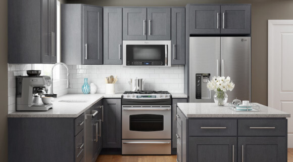 10x10 Bay Shaker Greystone Kitchen Cabinets | CabinetSelect.com