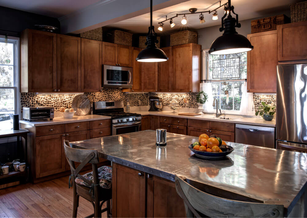 Brown Rustic Traditional Kitchen Inspiration | Kitchen Design Inspiration | Cabinetselect.com