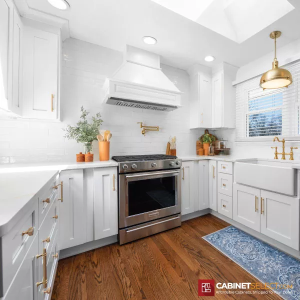 Ice White Shaker Kitchen Cabinet Line Category | CabinetSelect.com