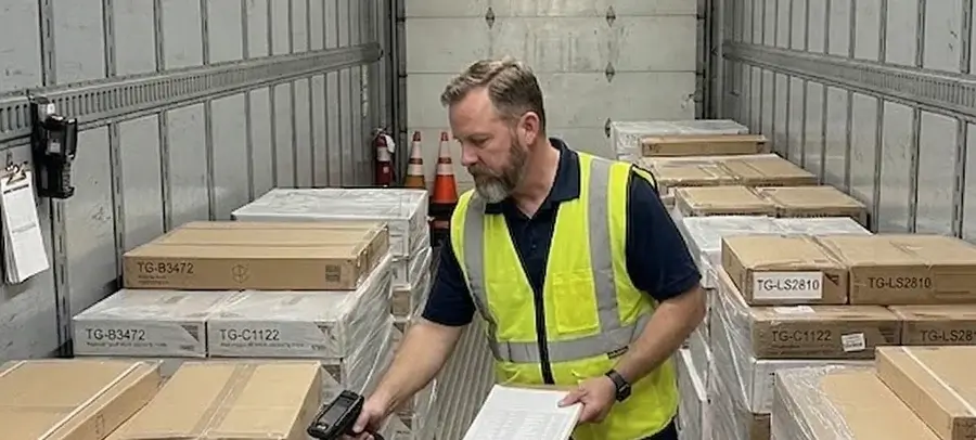 Cabinet Select Shipping Tracking